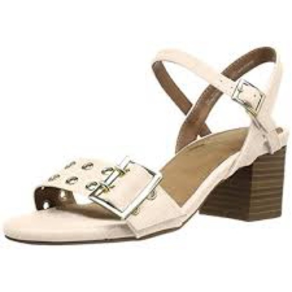 Aerosoles  Sandal 90’s vibe in Bone colour with Gold Tone Detailing. NWT. US 6M.